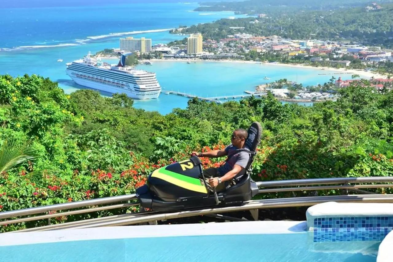 Family Complex Beside Beach W/Pool Montego Bay #1 Екстериор снимка